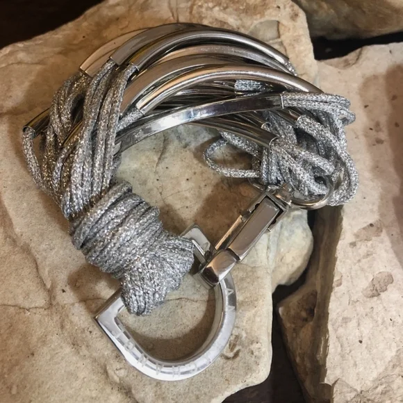 Authentic Armani Exchange Metallic Knot Bracelet - Picture 8 of 11